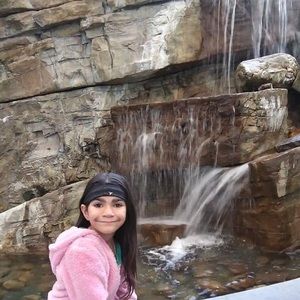 Meet your Posher, Tara